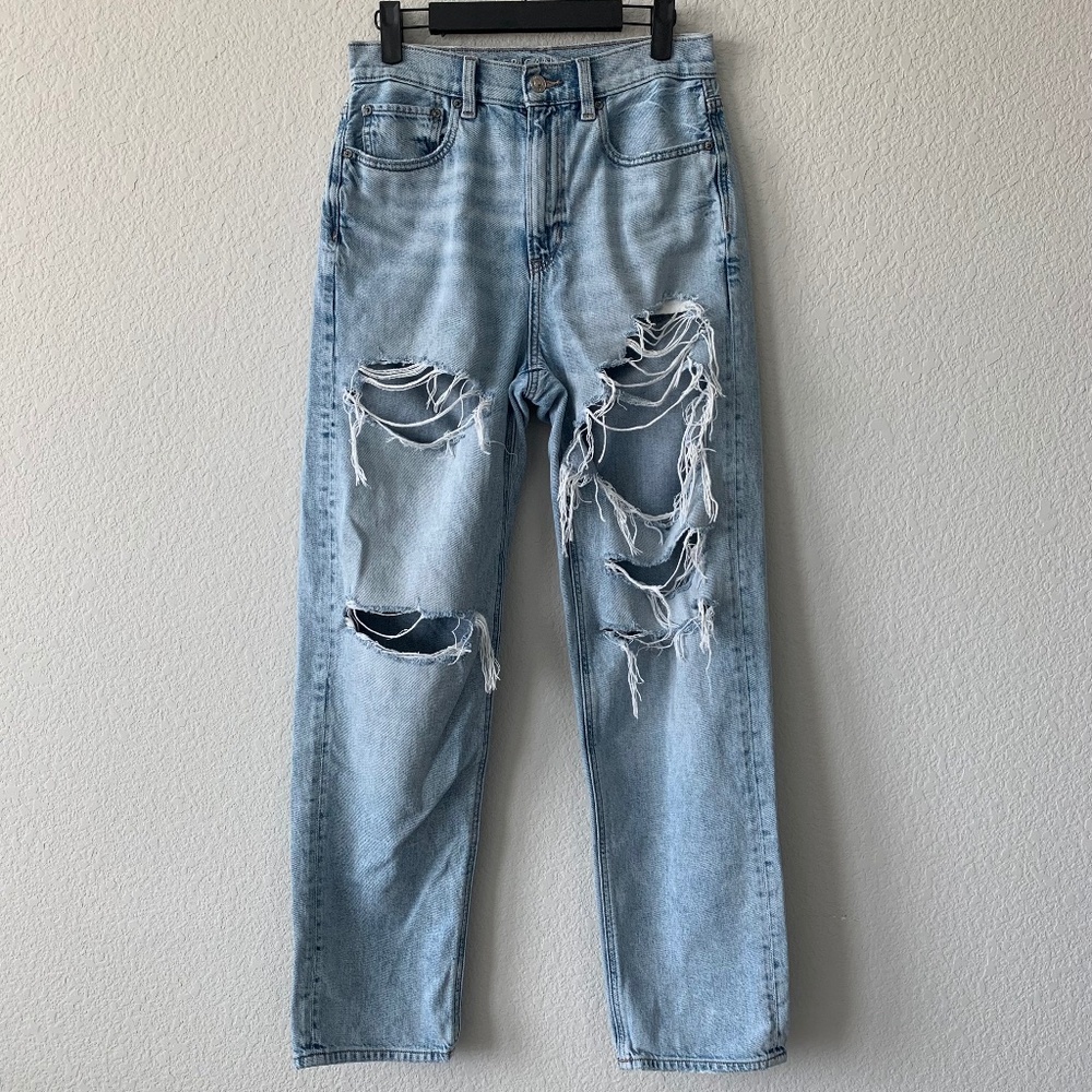 America Eagle Ripped Baggy Straight Jean